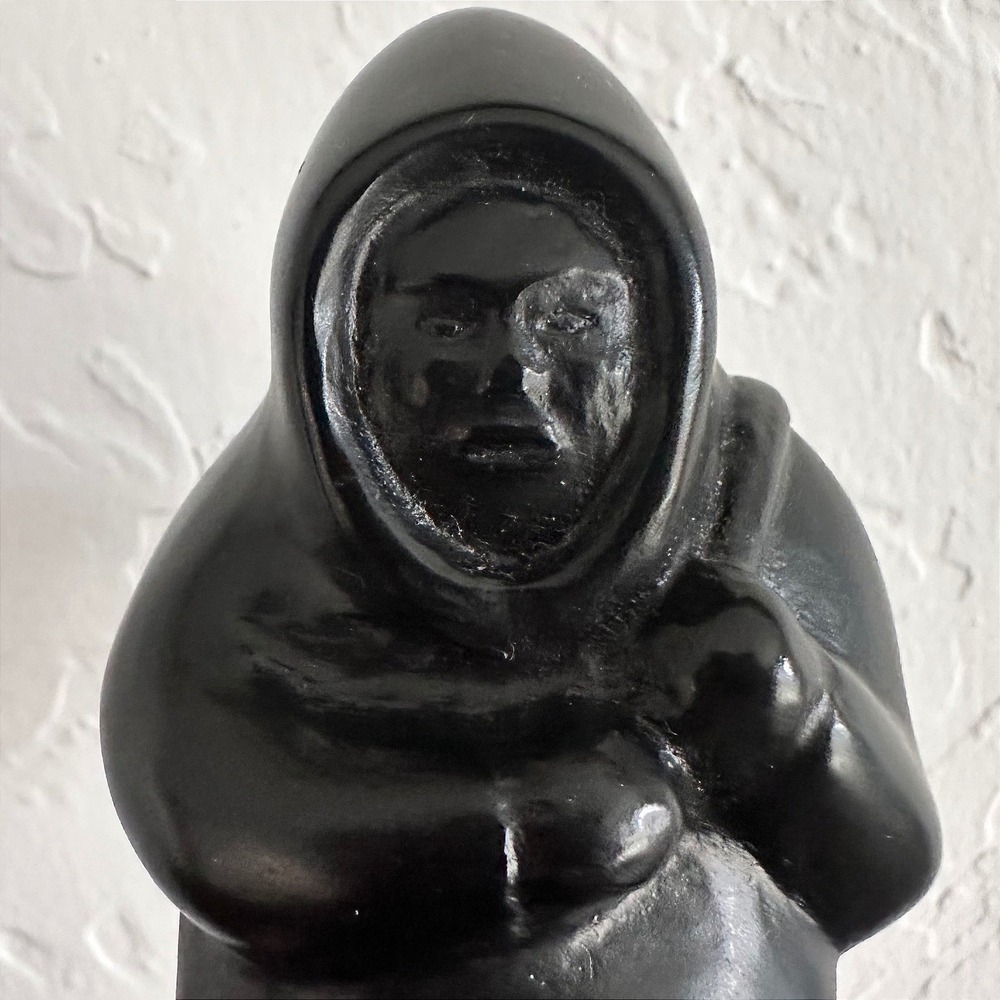 Vintage Boma Canada Inuit Figurine‎ Seal Hunter Black Resin Eskimo Statue 4"